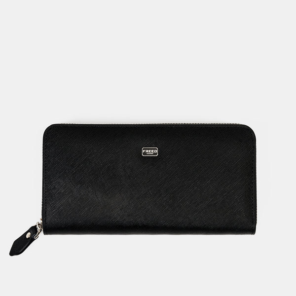 黑色Saffiano十字紋拉鍊長夾,FREED客製化刻字。