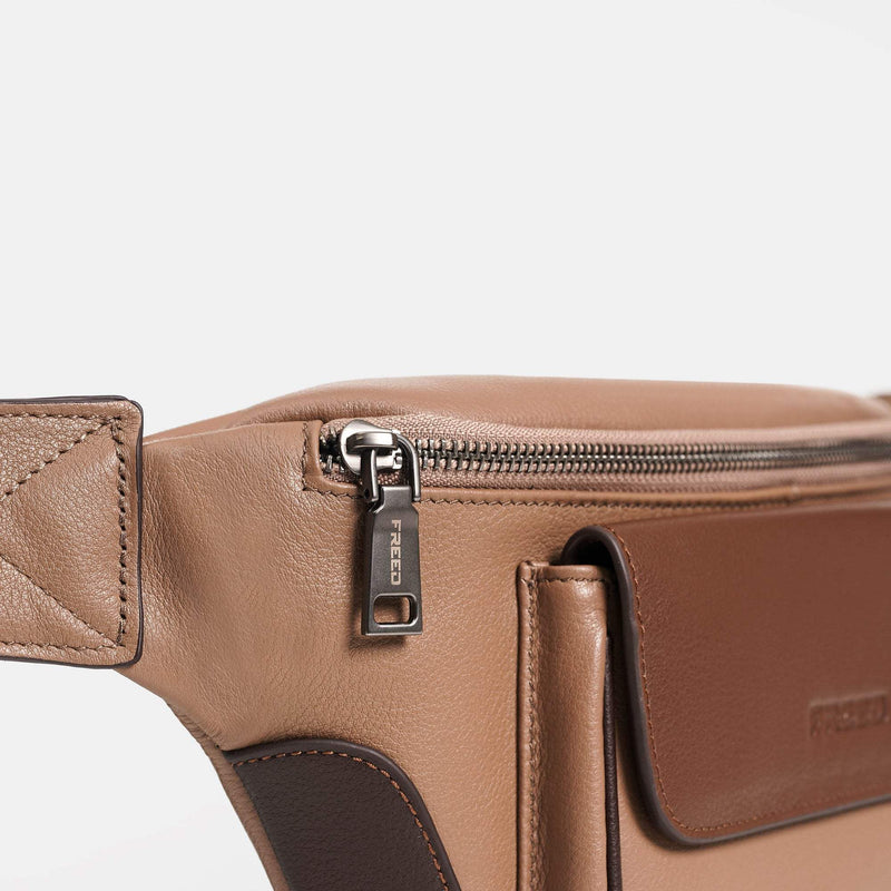 【FREED】手工拼色真皮胸包 - FREED