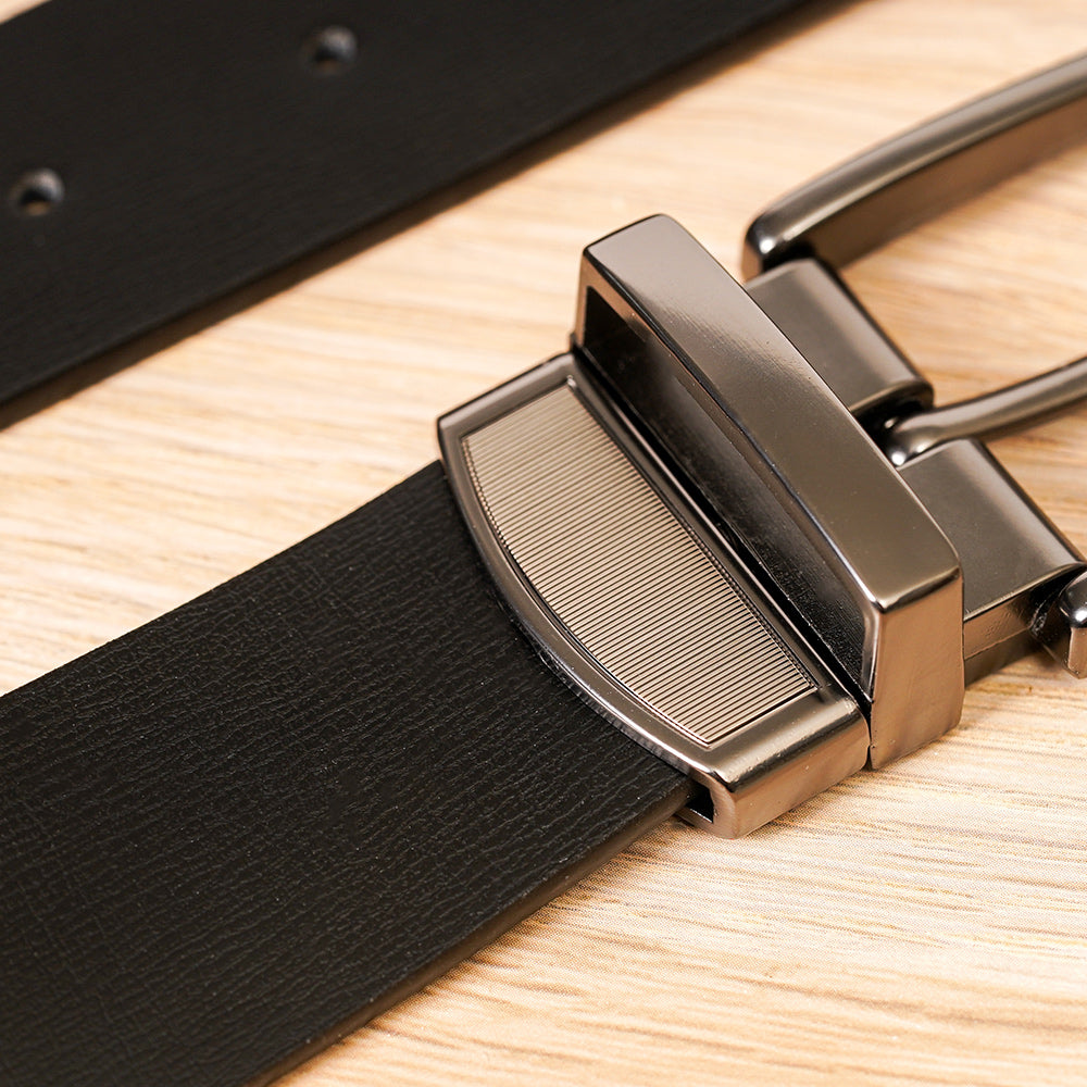 【FREED】 方形扣素面休閒真皮皮帶 - 黑銀