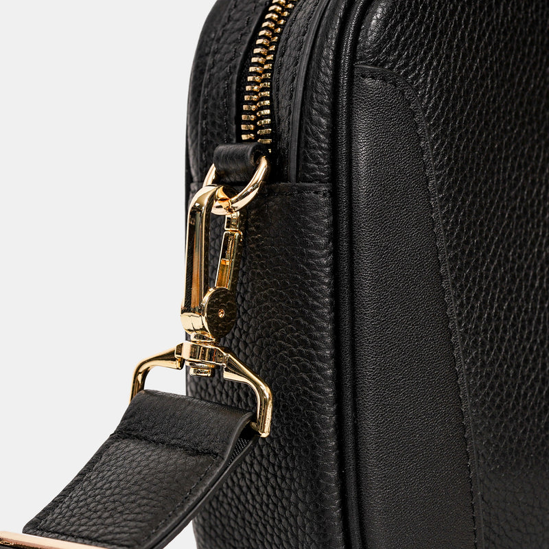 【FREED】荔枝紋真皮斜肩包