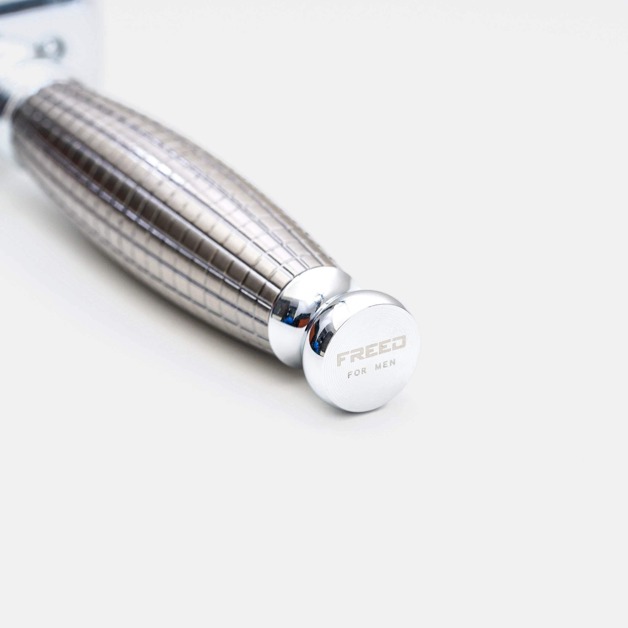 【FREED】封閉式復古雙刃安全刮鬍刀- 手雷 (附刀片10片) - FREED