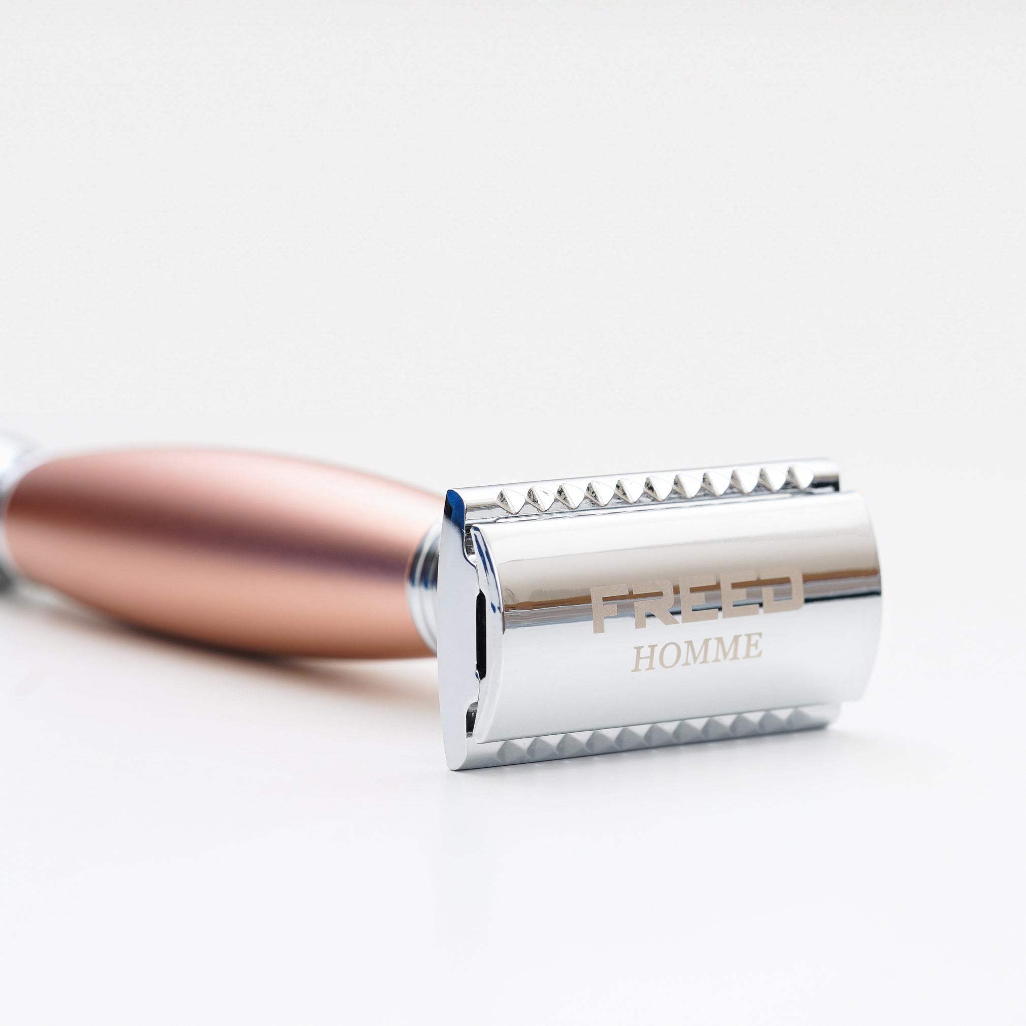 【FREED】封閉式復古雙刃安全刮鬍刀- 玫瑰金 (附刀片10片) - FREED