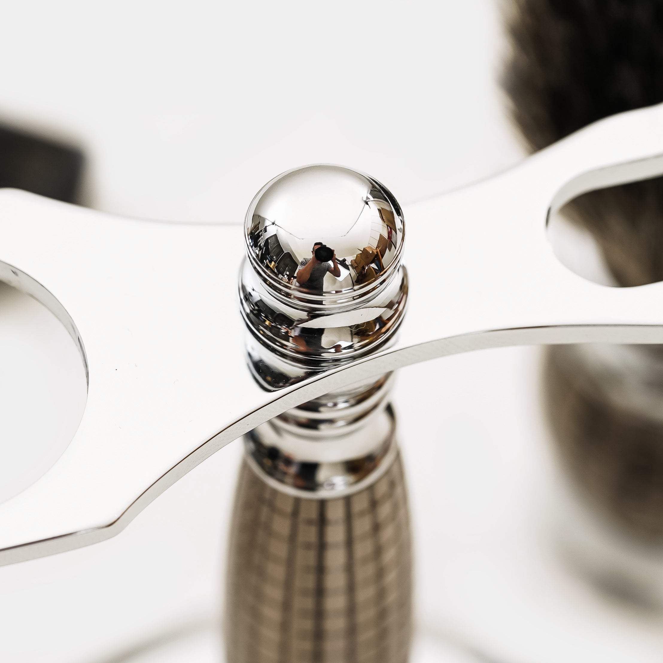 【兩週年紀念款】 豪華典藏版刮鬍刀禮盒 - 手雷款 - FREED