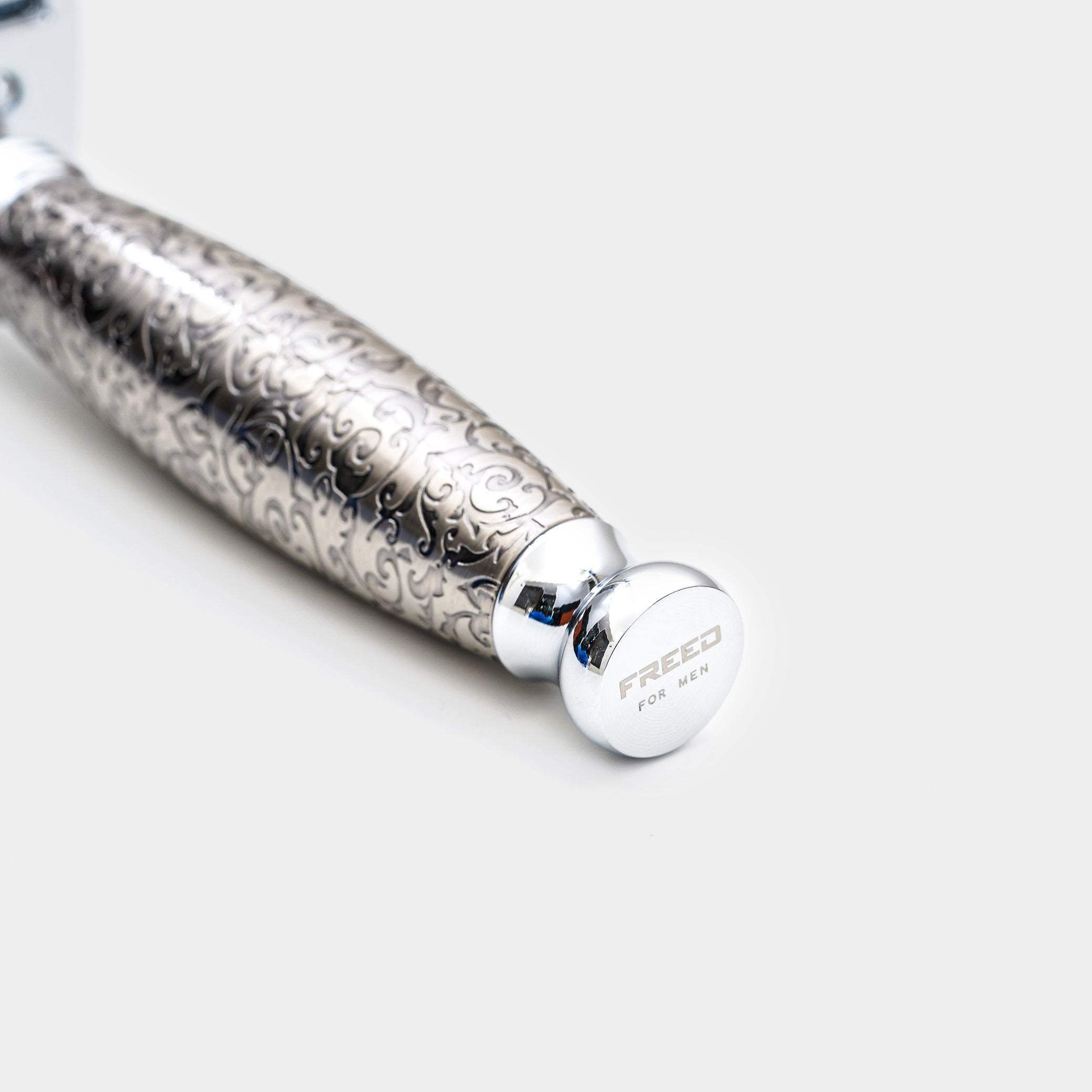 【FREED】封閉式復古雙刃安全刮鬍刀- 蝕刻雕花鍍鎳版 (附刀片10片) - FREED