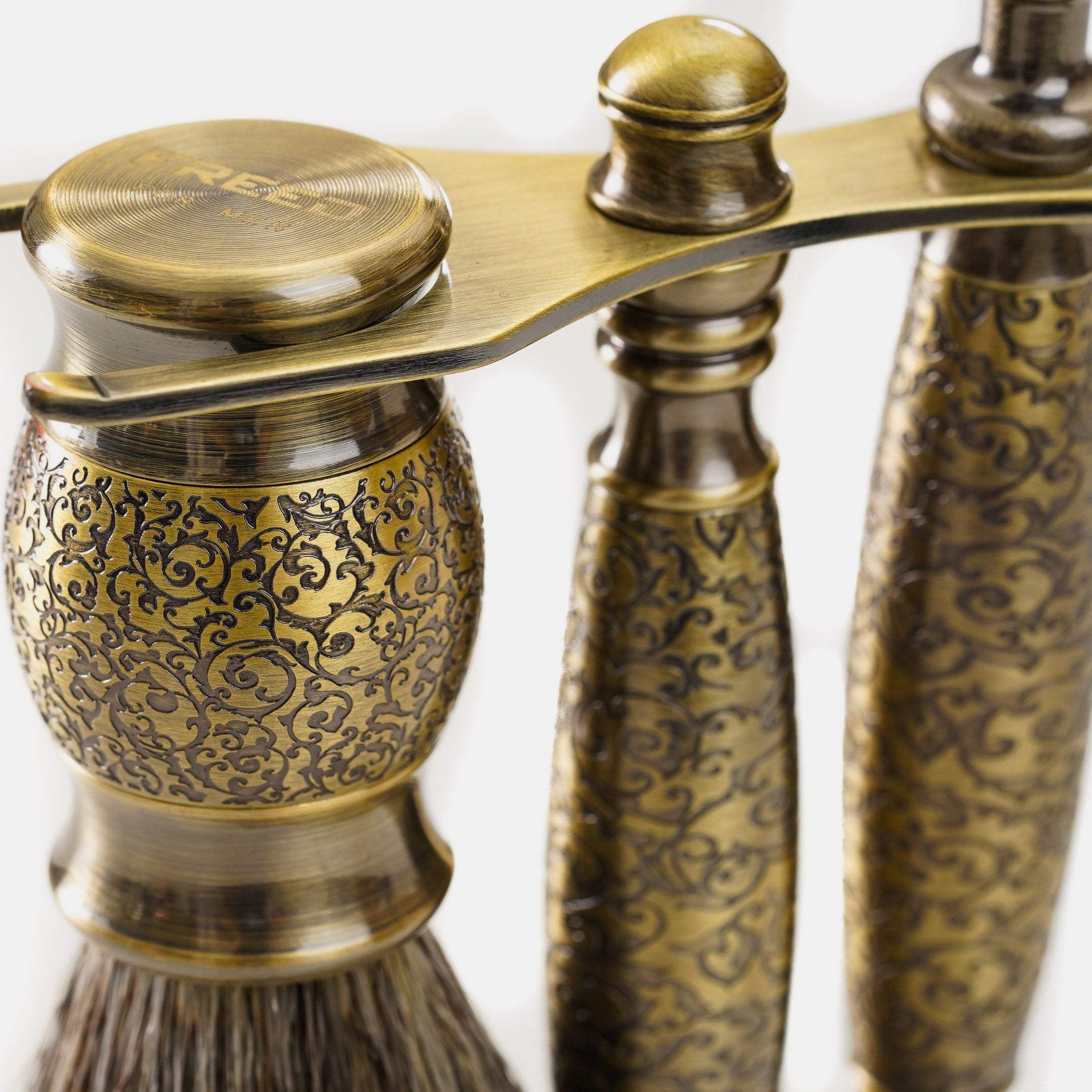 【兩週年紀念款】 豪華典藏版刮鬍刀禮盒 - 仿古銅蝕刻雕花 - FREED