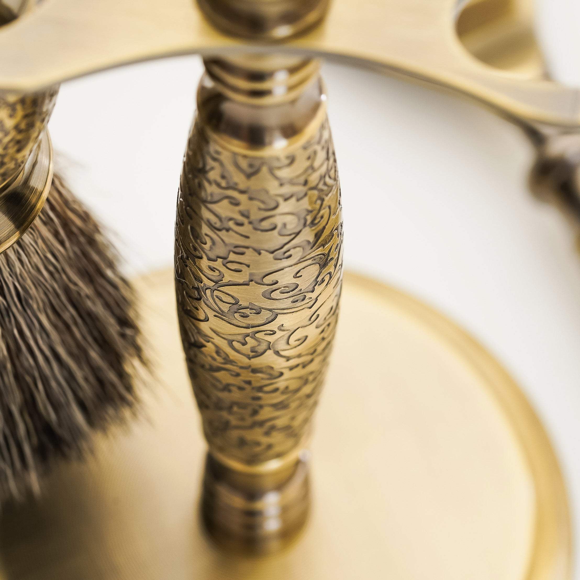 【兩週年紀念款】 豪華典藏版刮鬍刀禮盒 - 仿古銅蝕刻雕花 - FREED