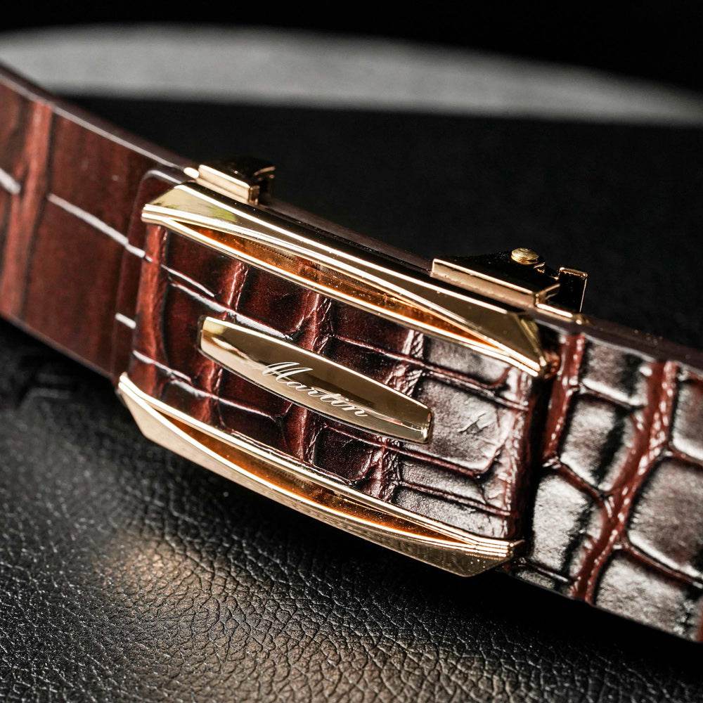 【FREED】仿蛇紋金屬邊方形扣頭商務休閒頭層牛皮自動皮帶 - 咖啡 - FREED