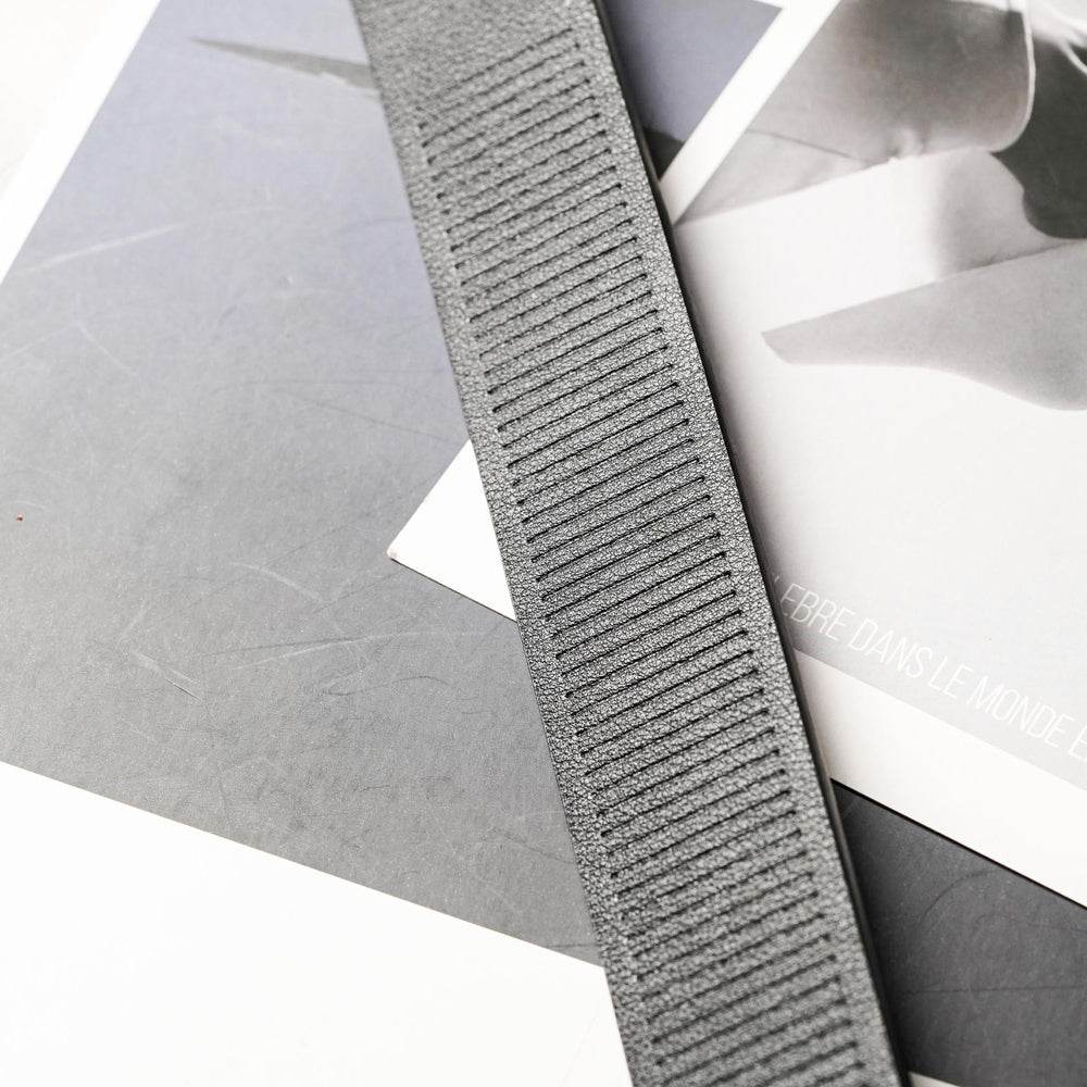 【FREED】仿蛇紋金屬邊方形扣頭商務休閒頭層牛皮自動皮帶 - 黑 - FREED