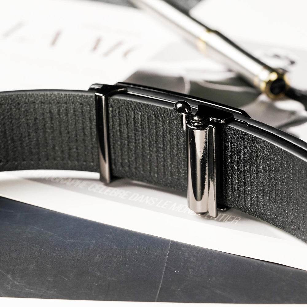 【FREED】仿蛇紋金屬邊方形扣頭商務休閒頭層牛皮自動皮帶 - 黑 - FREED