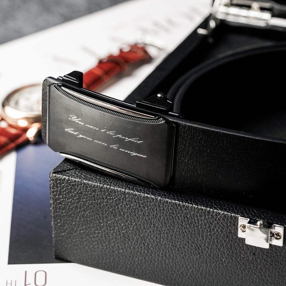 【FREED】極簡霧黑方扣商務休閒頭層牛皮自動皮帶 - 黑色 - FREED