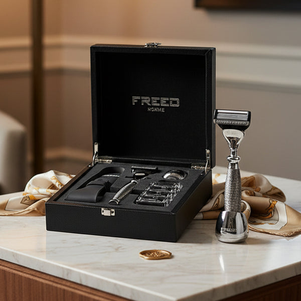 銀色金屬刮鬍刀禮盒,尊爵鍍鎳浮雕。FREED 客製化刻字