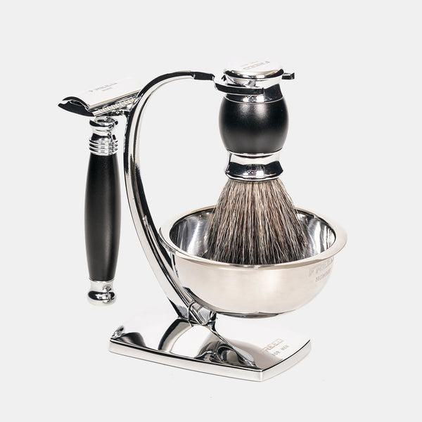 銀色金屬、黑色手柄，展現復古奢華。FREED 客製化刻字。