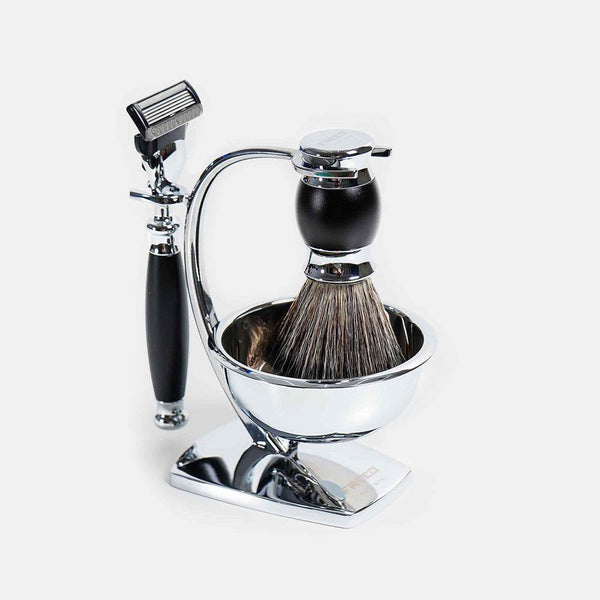 不鏽鋼、鏡面拋光，黑色握把，展示角度，FREED 客製化刻字