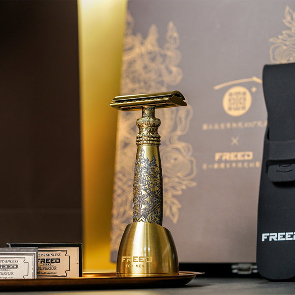 金色復古刮鬍刀，搭配精緻盒裝，FREED 客製化刻字