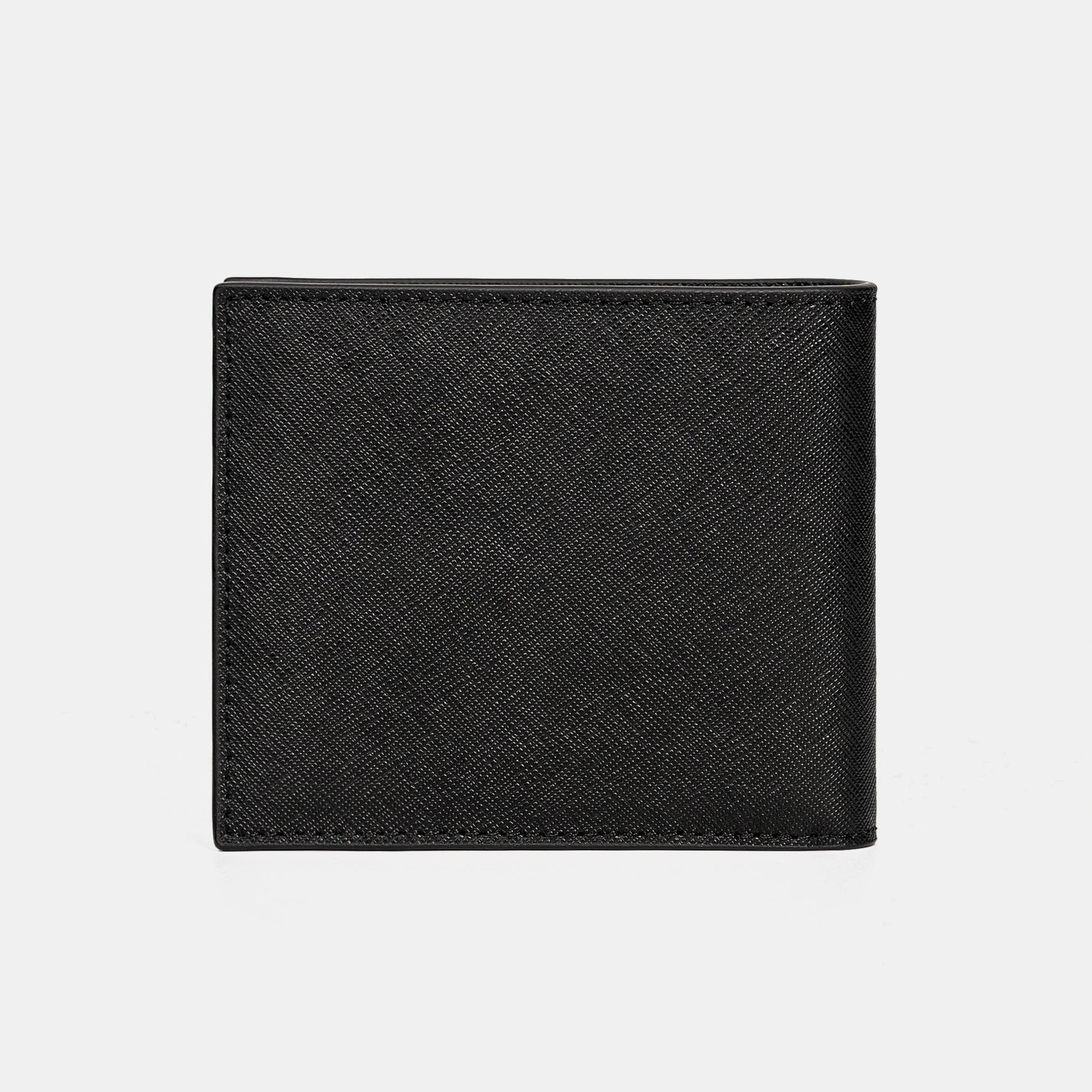 黑色Saffiano十字紋皮夾，前方視角，FREED 客製化刻字。