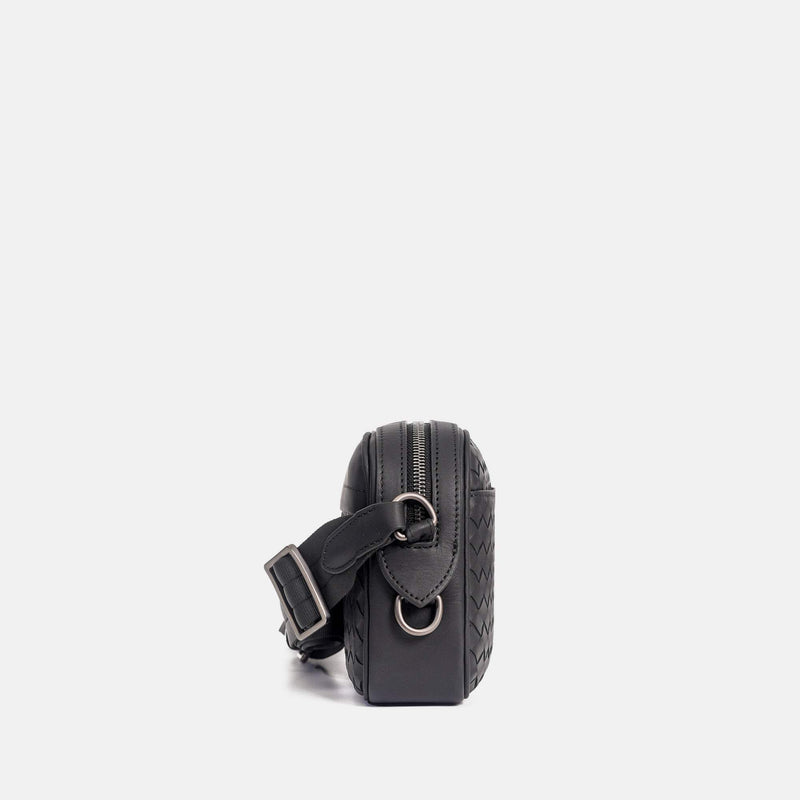 【FREED】手工細編織皮革郵差包(小) - FREED