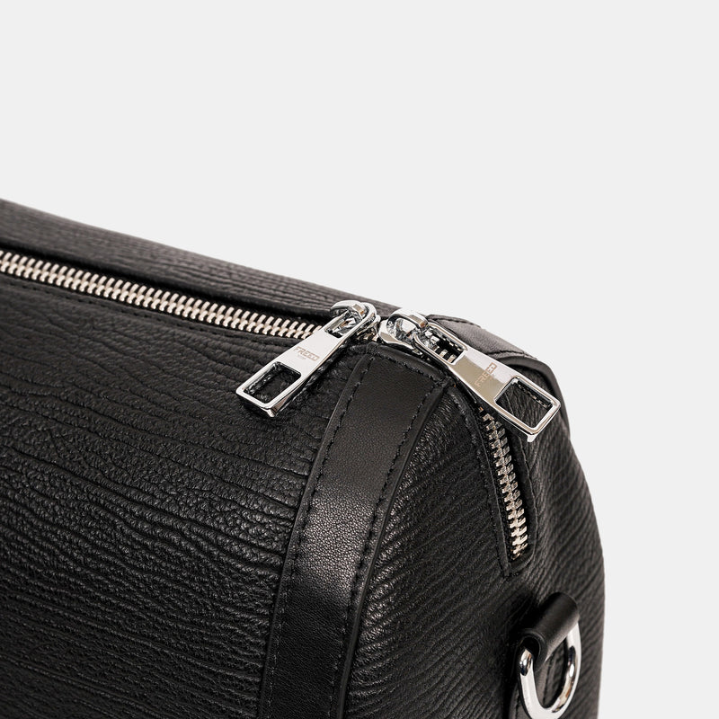 【FREED】真皮壓紋圓筒斜背包