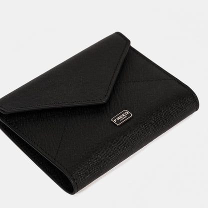 經典Saffiano十字紋黑色短夾，特寫角度，FREED客製化刻字