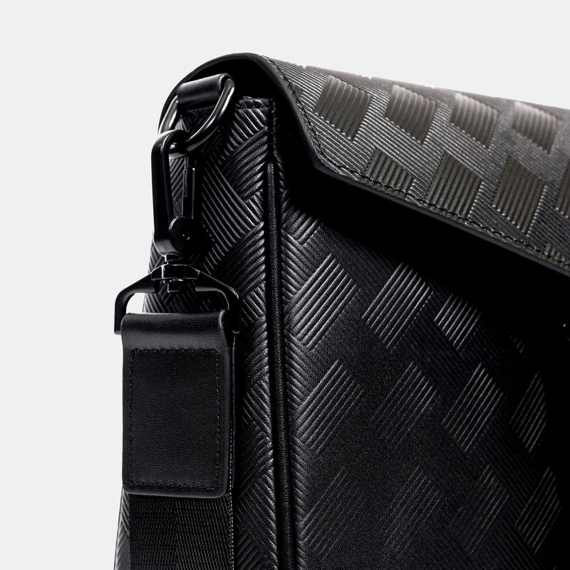 【FREED】編織壓花斜方格扣斜肩包