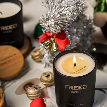 溫暖大豆蠟燭，側拍，聖誕裝飾，FREED 客製化刻字。