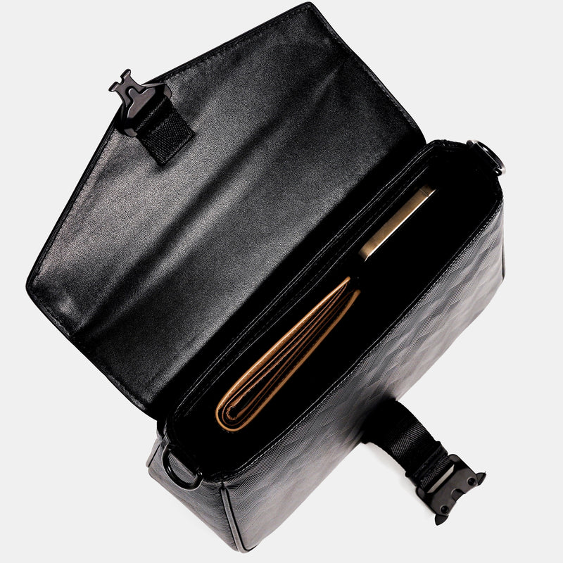 【FREED】編織壓花斜方格扣斜肩包