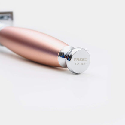 金屬玫瑰金，精緻復古，FREED客製化刻字。