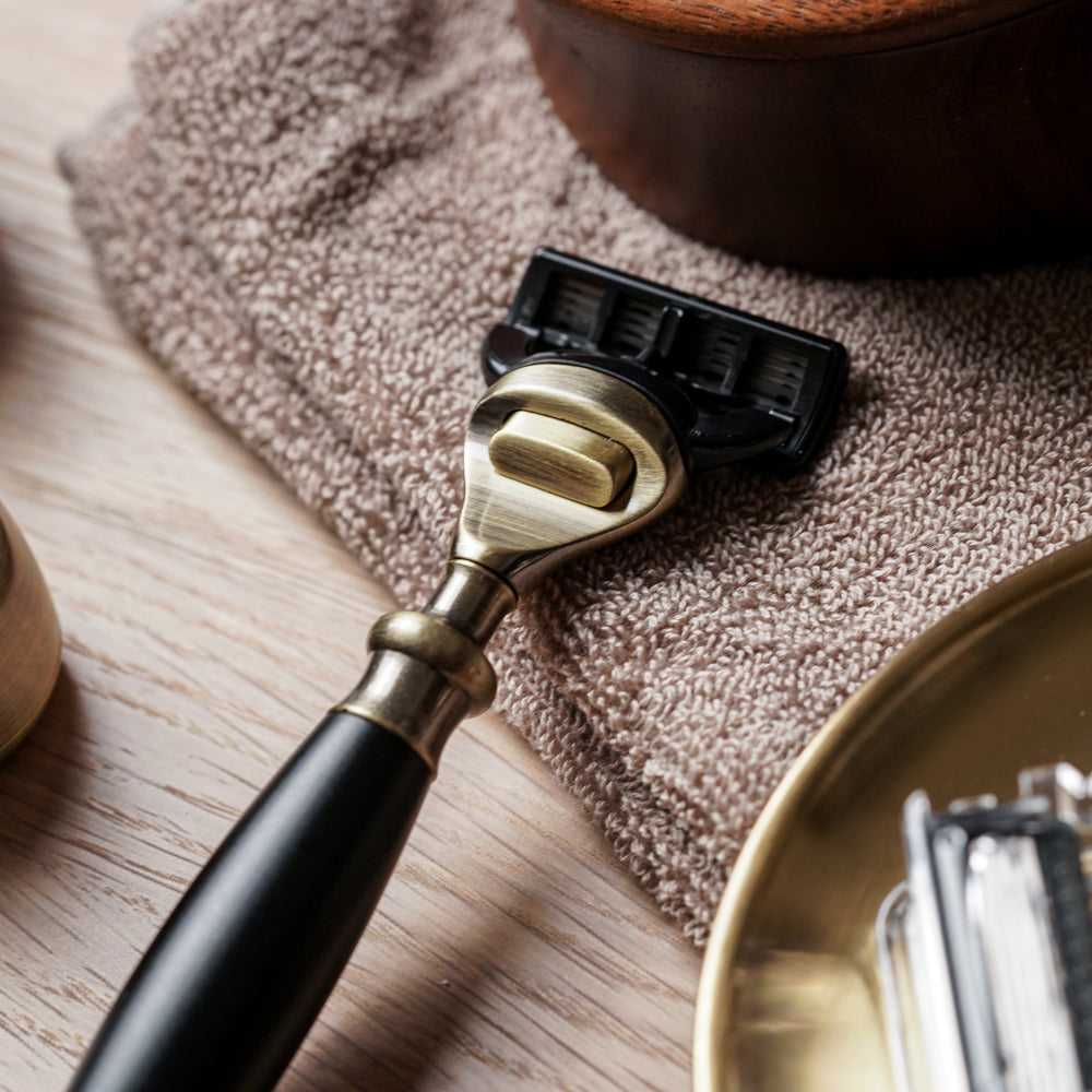 【古銅系列】五刀式刮鬍刀 - 極致黑