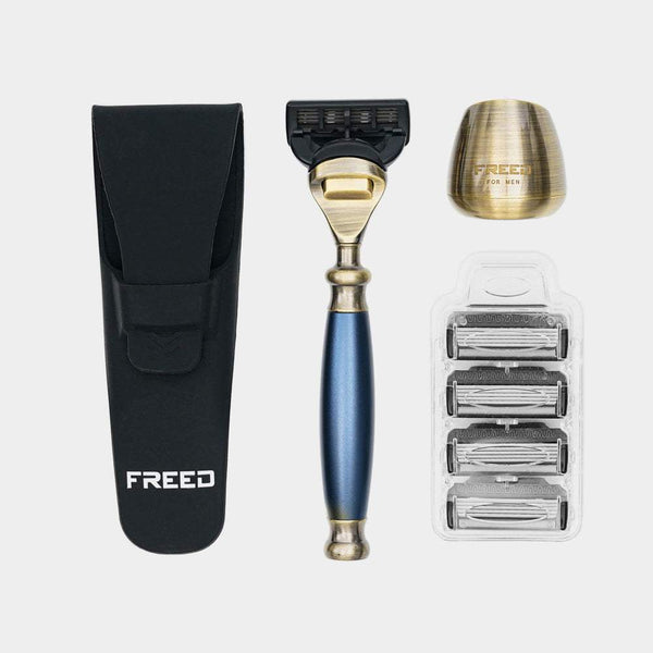 古銅色、帝王藍，五刀式角度，禮盒場景。FREED 客製化刻字。