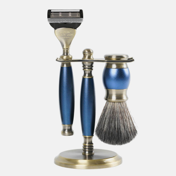 古銅色鏡面，帝王藍，經典五刀式，浴室場景。FREED 客製化刻字