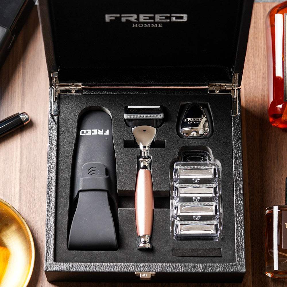 【兩週年特仕款】尊爵四件組刮鬍刀禮盒 - 玫瑰金 - FREED