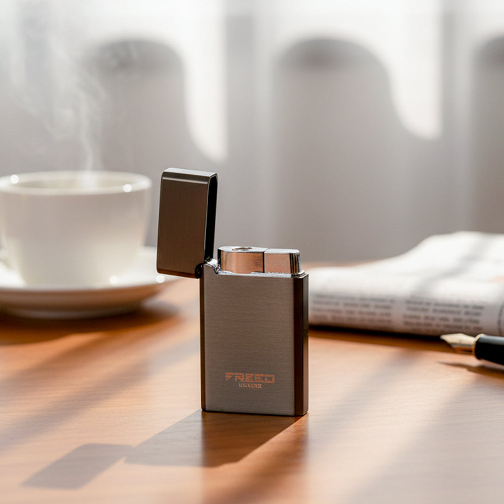 【FREED】金屬拉絲微光瓦斯打火機 - 曜黑