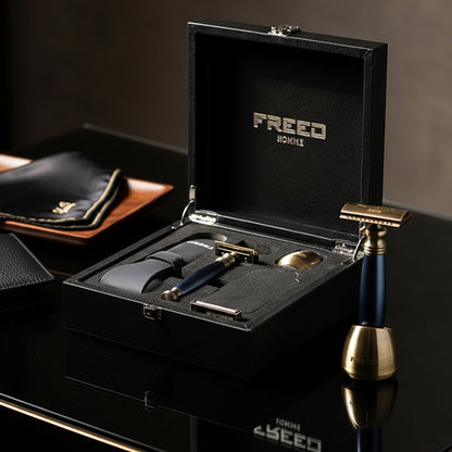 【FREED】古銅系列尊爵四件組雙刃式刮鬍刀禮盒 - 帝王藍 商品情境展示