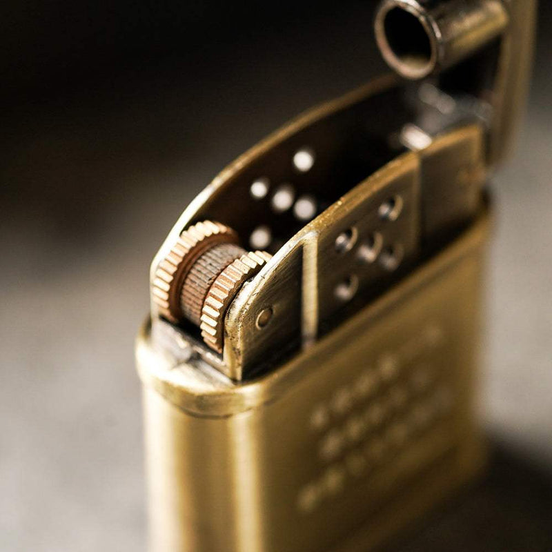 【FREED】復古拉絲黃銅煤油打火機 - FREED