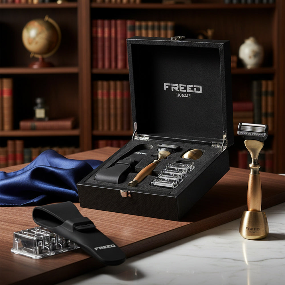 古銅色材質，五刀式刮鬍刀，經典場景，FREED 客製化刻字