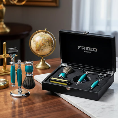 FREED 【兩週年特仕款】五刀式刮鬍刀豪華禮盒四件組 - 湖水綠 商品情境展示