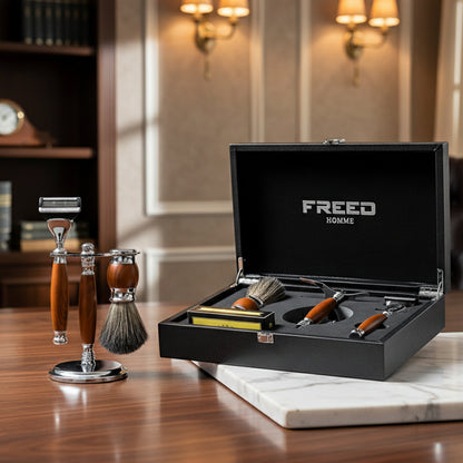 FREED 五刀式刮鬍刀豪華禮盒四件組 - 仿胡桃木 商品情境展示